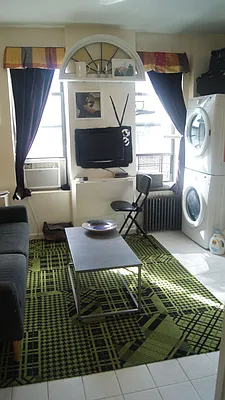 Rented by East Williamsburg Realty Inc | media 24