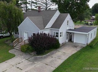 220 5th St, Lakeview, MI 48850