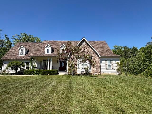 Listing photo 5