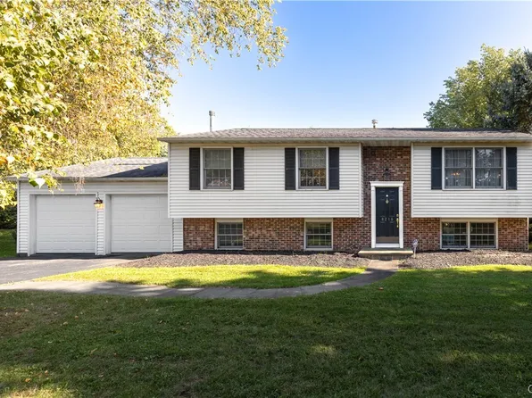 8216 E Seneca Tpke, Manlius, NY 13104