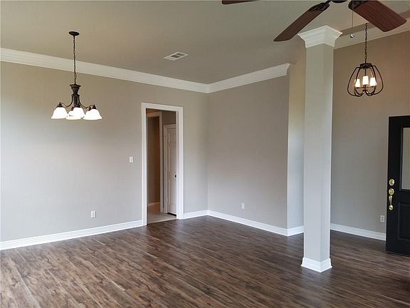 2nd image of 5018 Southpoint Dr