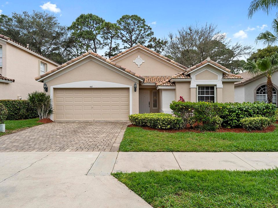 1st image of 447 Woodview Circle