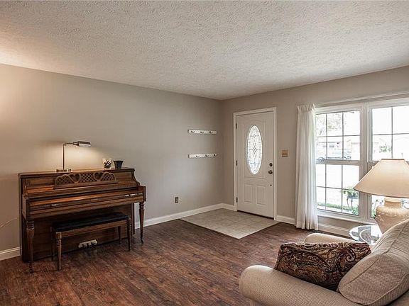 4th image of 5549 Lakeland Dr