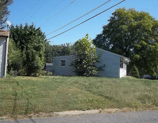 2nd image of 238 Sycamore Rd