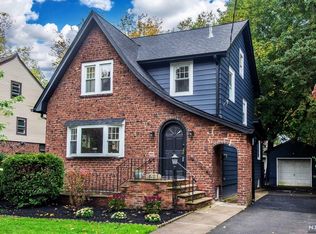 884 Belle Ave, Teaneck, NJ 07666