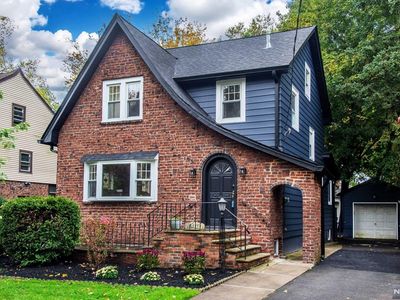 884 Belle Ave, Teaneck, NJ, 07666