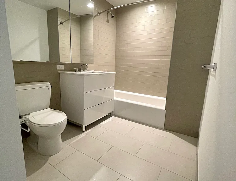 535 W 43rd St N #6KK — Photo 7
