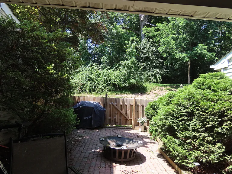 16 Fair Oaks Ct — Photo 5