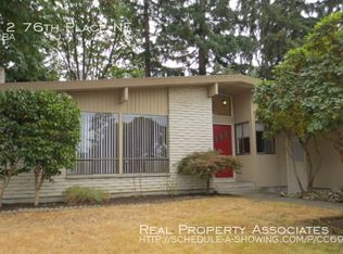 20212 76th Pl NE, Kenmore, WA 98028