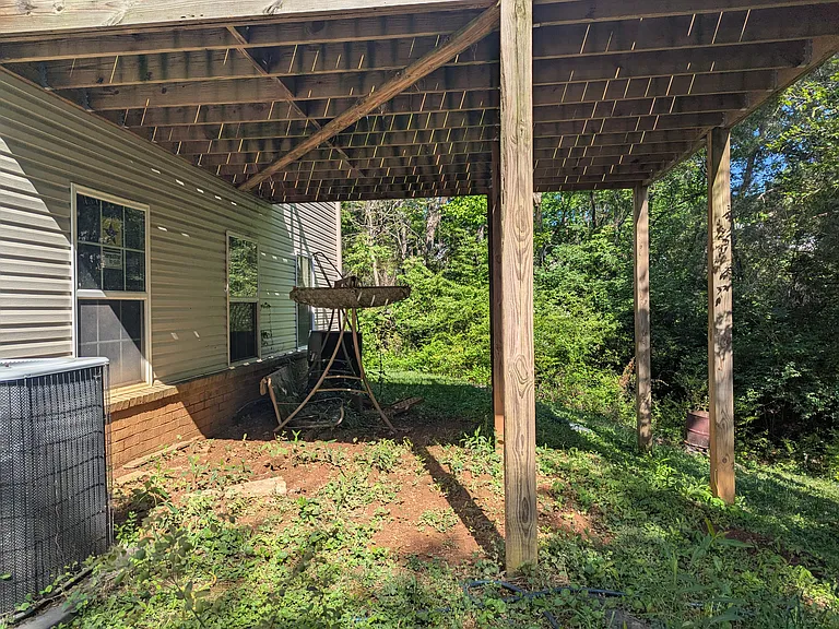 1130 Twin Hill Ln — Photo 36