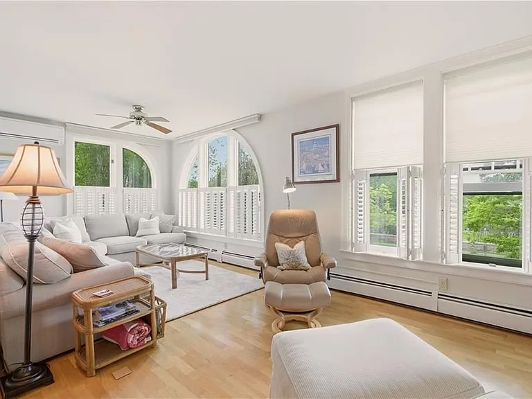 158 Narragansett Ave #I — Photo 5