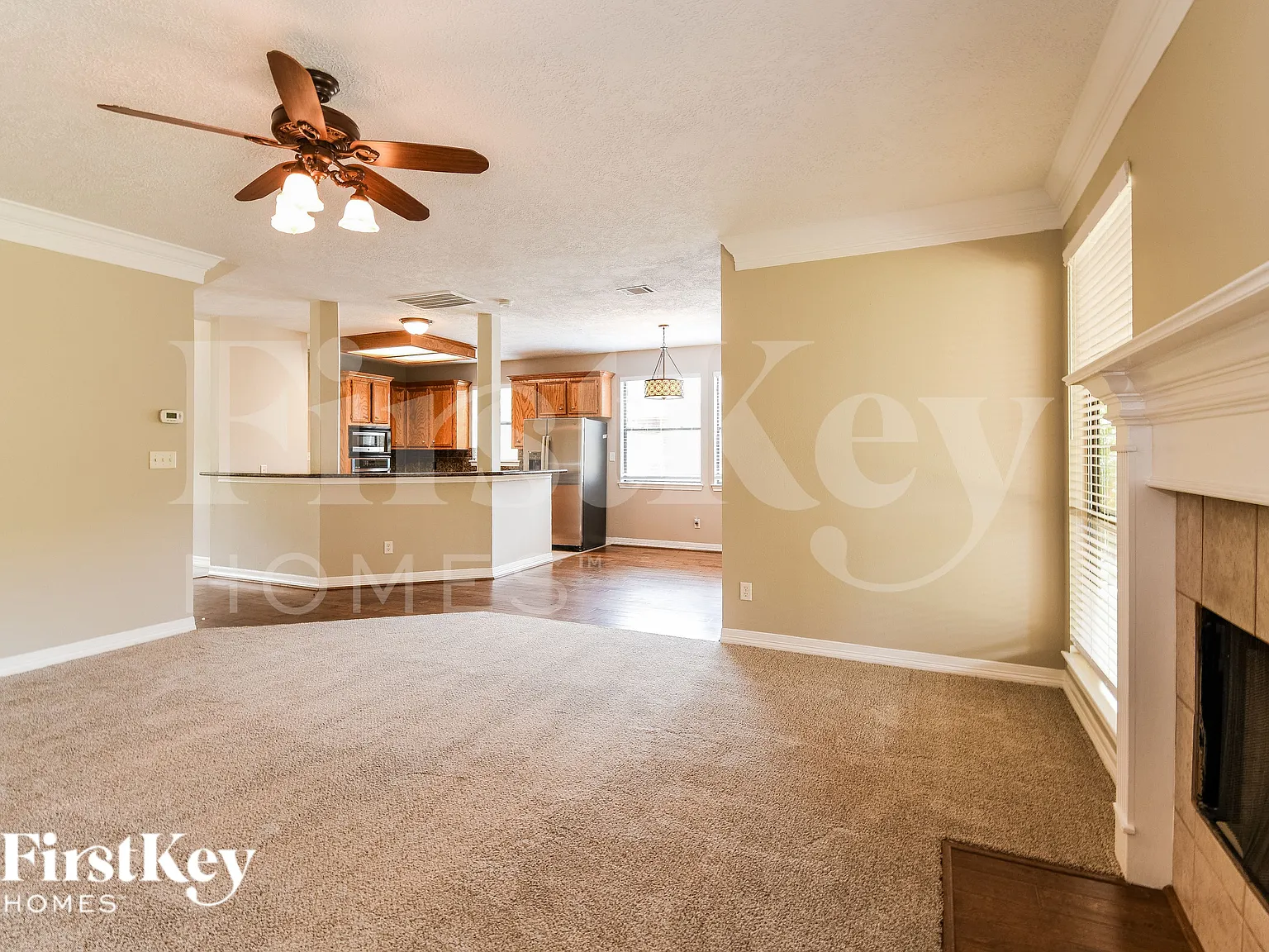 4 bed, 3.0 bath, 3056 sqft, $2,645 — Photo 2