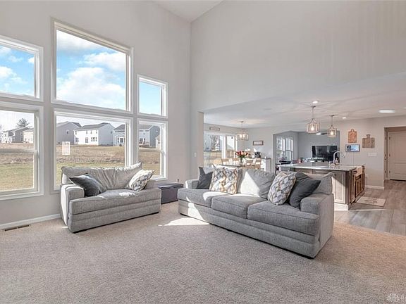 3rd image of 2054 Prestwick
