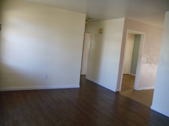 4th image of 3412 SE 22nd St