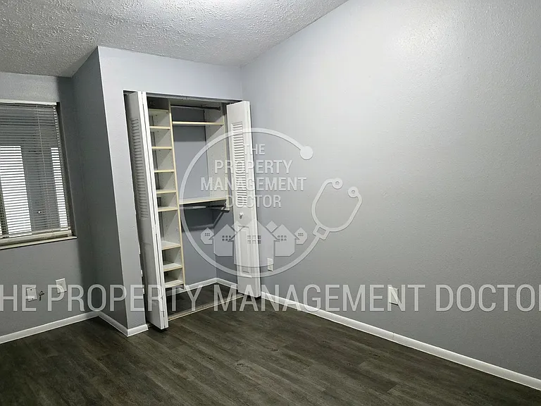 4710 Stonepointe Pl — Photo 16