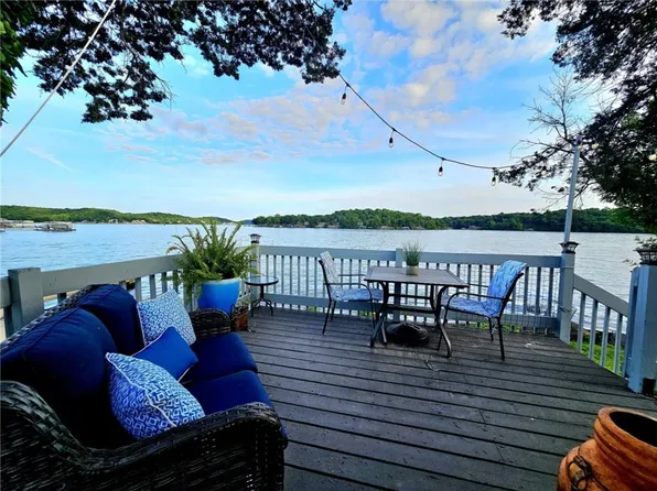 28509 Playmor Beach Rd, Rocky Mount, MO 65072