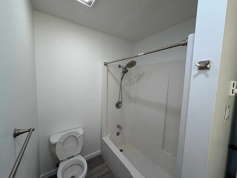 705 Matlack Ave #304 — Photo 10