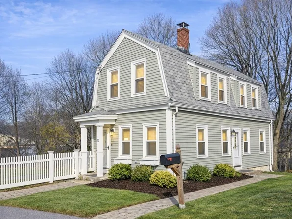 10 Sassamon St, Canton, MA 02021