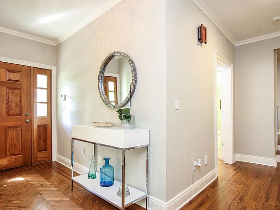 2nd image of 27A Stonewall Ln