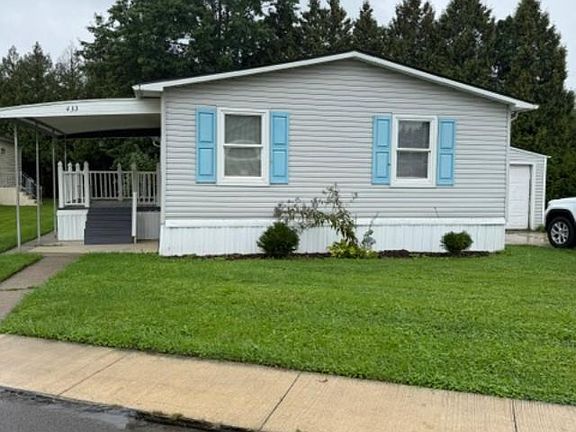 3rd image of 433 Lisa Dr