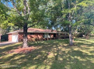 701 Memory Ln, Tylertown, MS 39667