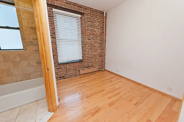 Rented by Compass | media 6