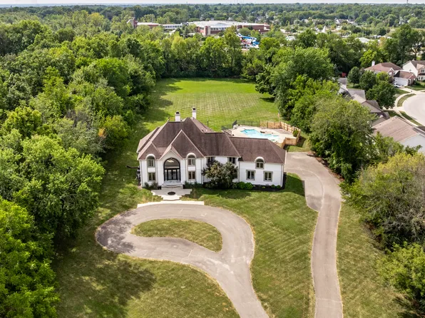 11575 Freeport Dr, Carmel, IN 46032