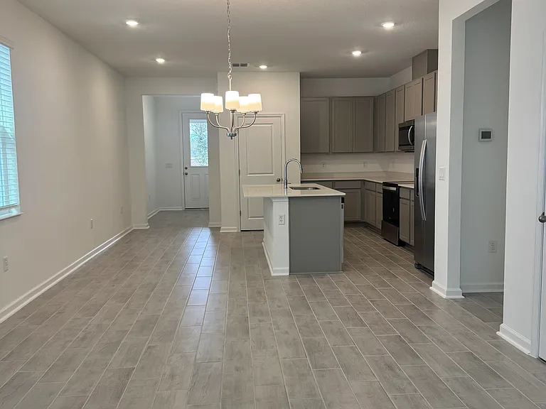 879 Shumard Way — Photo 4