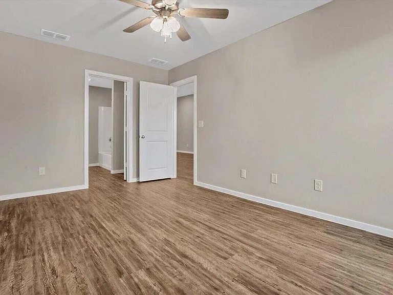2125 Kokomo Ave #B — Photo 5