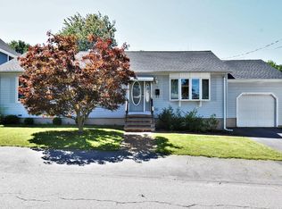 71 Oakwood Ave, Revere, MA 02151
