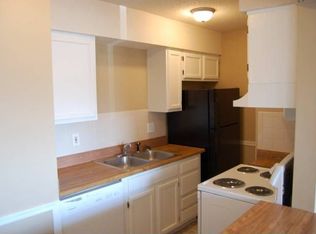 6320 Caenen Lake Rd, Shawnee Mission, KS 66216