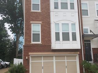 42675 New Dawn Ter, Ashburn, VA 20148