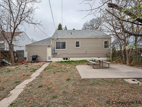 3rd image of 1818 E 22nd St