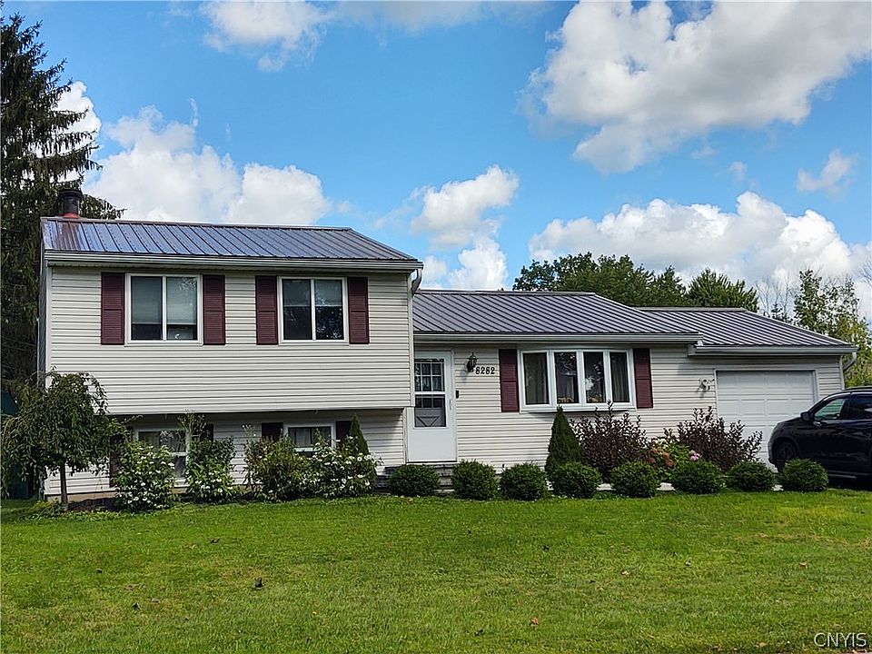 1st image of 8282 Carnation Dr