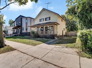 925 California Ave #923, Windsor, ON N9B2Z5