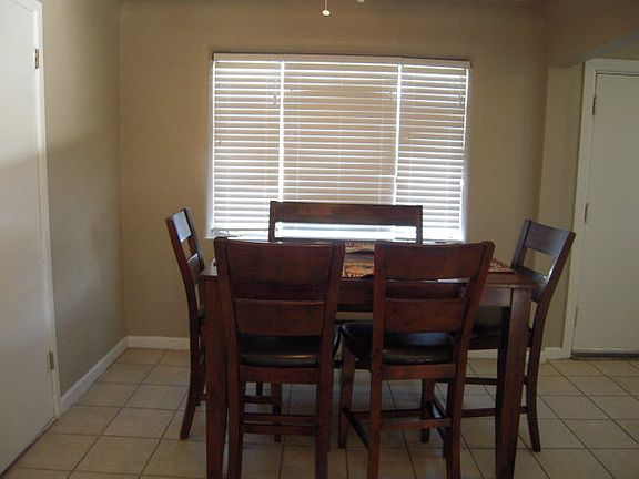 3rd image of 3912 Roosevelt Dr