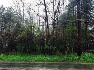 296 Paradise Rd, East Amherst, NY 14051