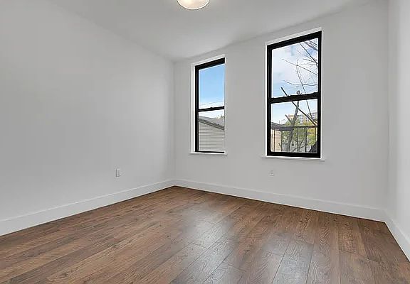 4th image of 393 Bleecker St APT 2L