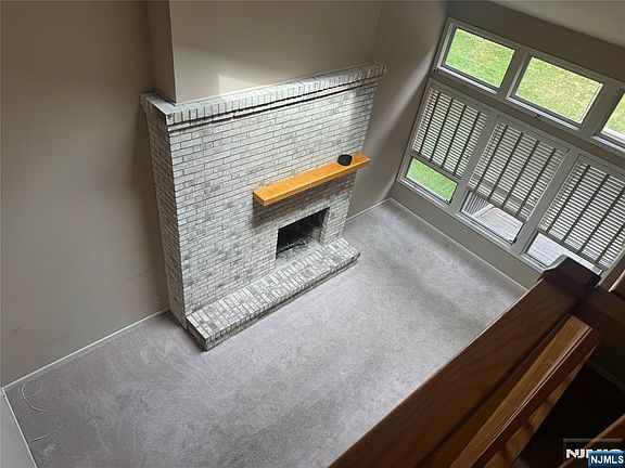 3rd image of 244 Butternut Dr