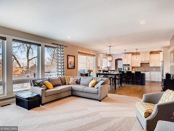 3rd image of 3377 Osgood Way N
