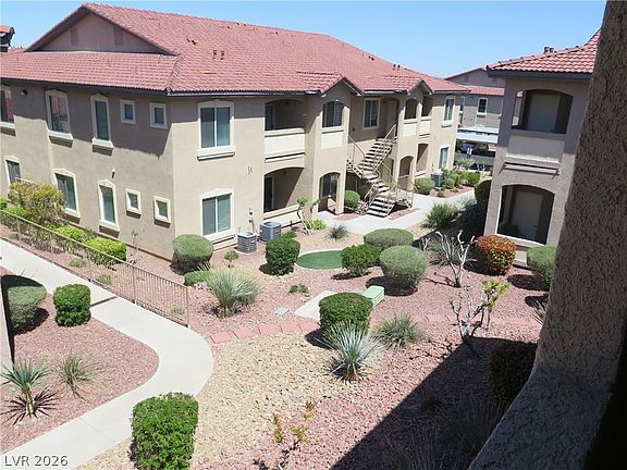 2nd image of 2305 W Horizon Ridge Pkwy APT 2224