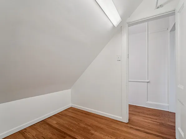 9 Howard Place image 32 of 38