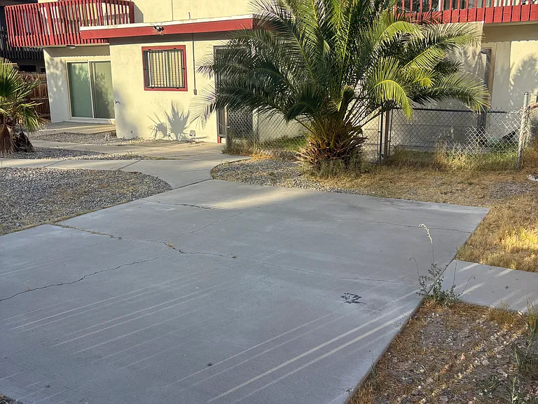 1004 N Jones Blvd #D — Photo 2