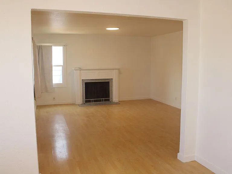 17 Lorraine Ave — Photo 6