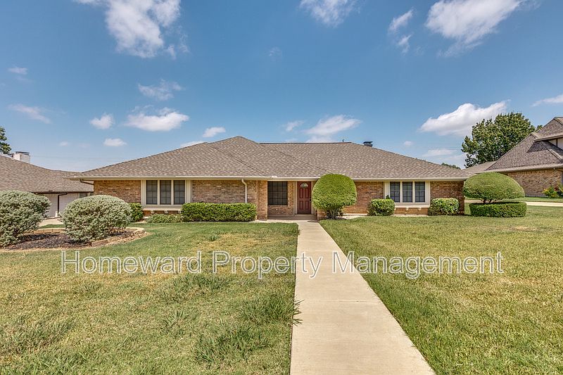 1st image of 1119 Wilshire Dr