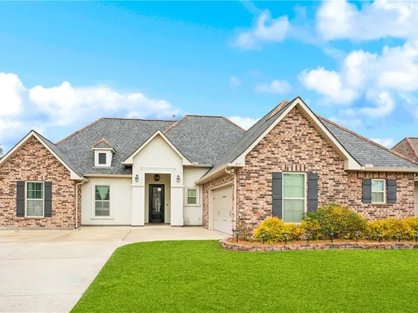 817 Capistrano Ct, Covington, LA 70433