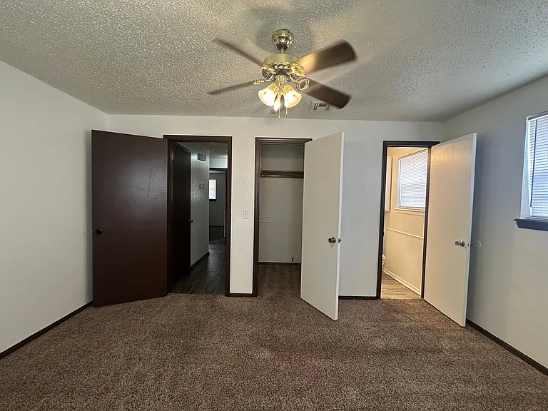 4725 SE 50th St — Photo 39