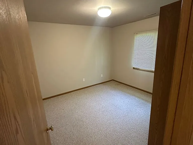 Kruse - 3209-11 Polaris Dr. — Photo 2
