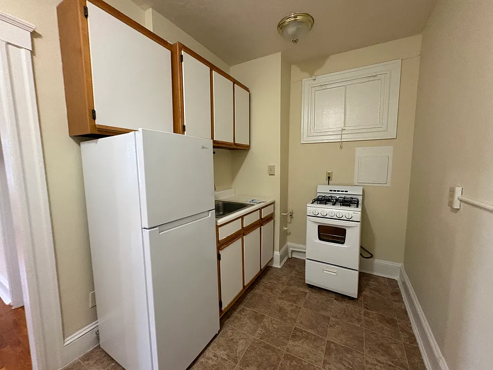224 Essex St #45