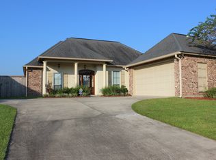 4243 Little Hope Dr, Addis, LA 70710